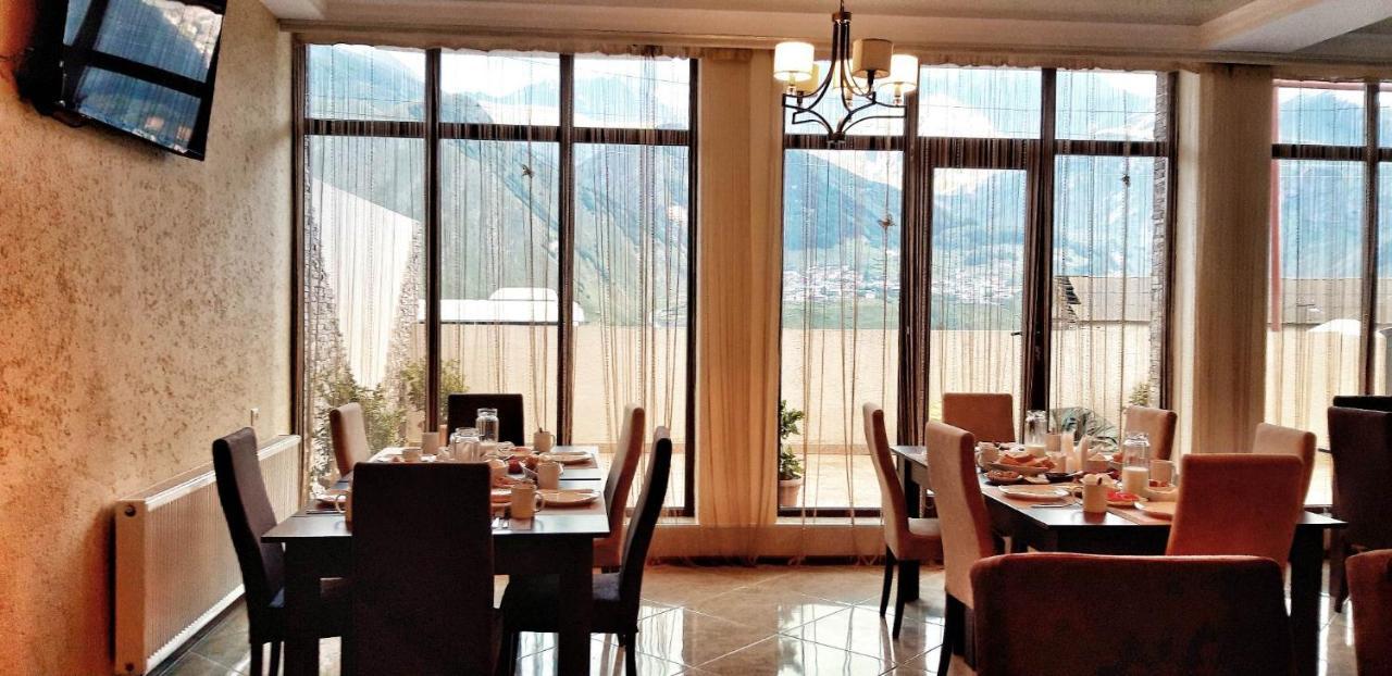 Hotel Iveria Kazbegi Eksteriør bilde