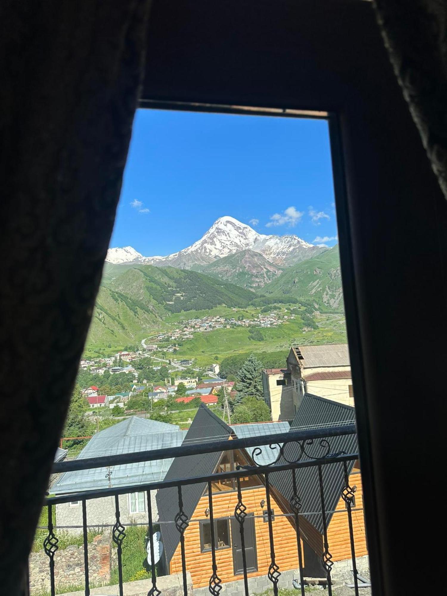Hotel Iveria Kazbegi Eksteriør bilde