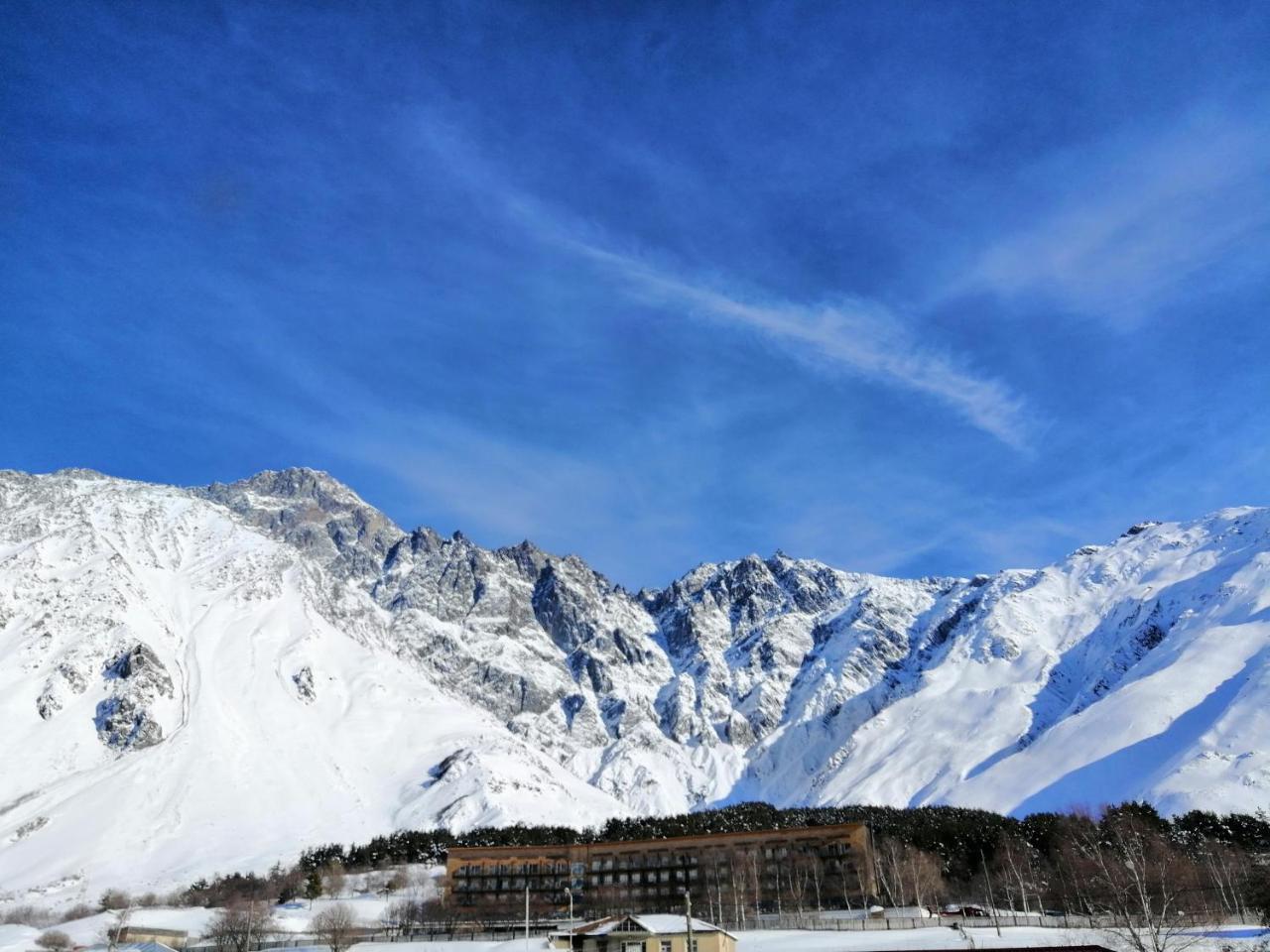 Hotel Iveria Kazbegi Eksteriør bilde