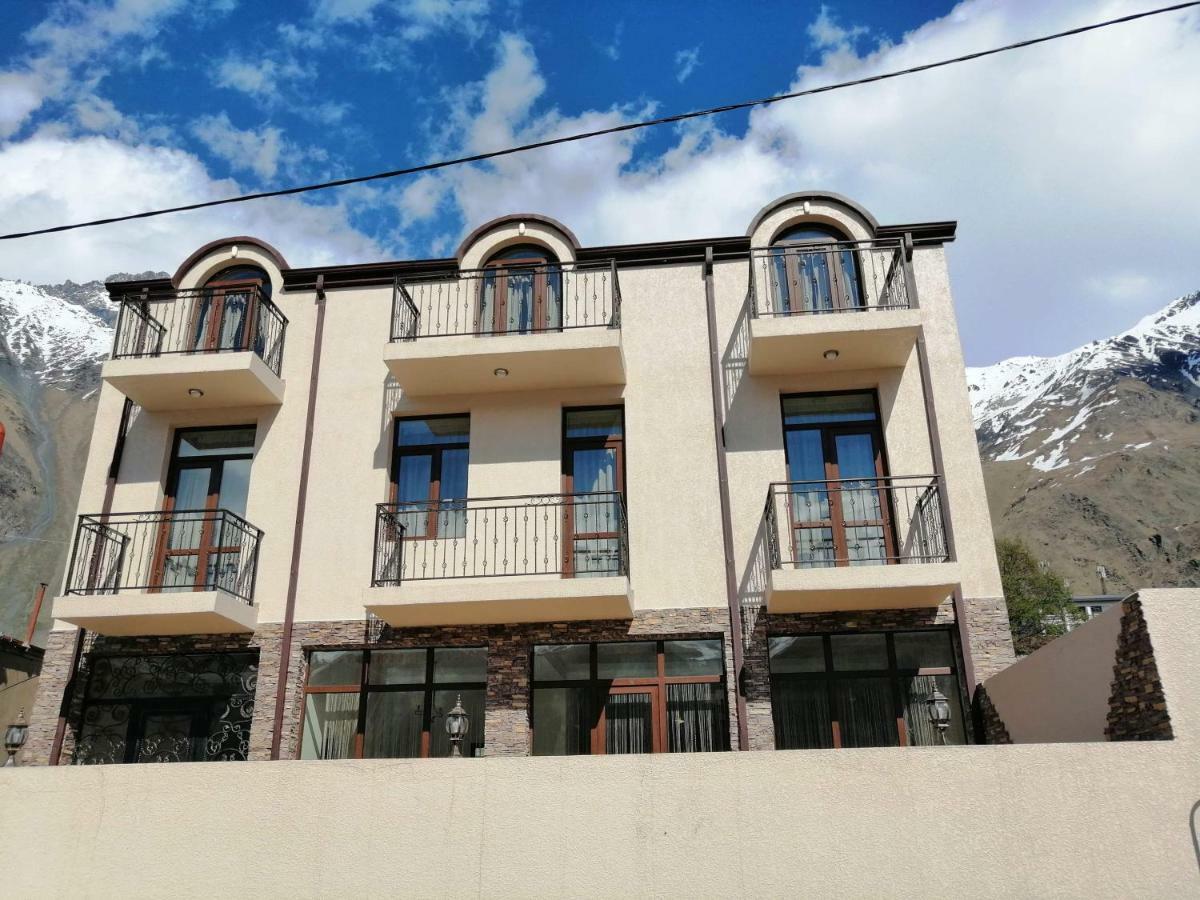 Hotel Iveria Kazbegi Eksteriør bilde