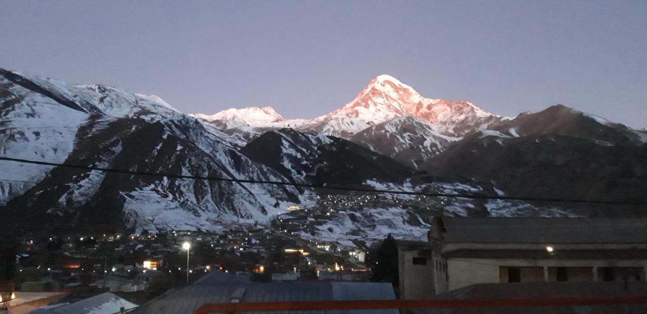 Hotel Iveria Kazbegi Eksteriør bilde