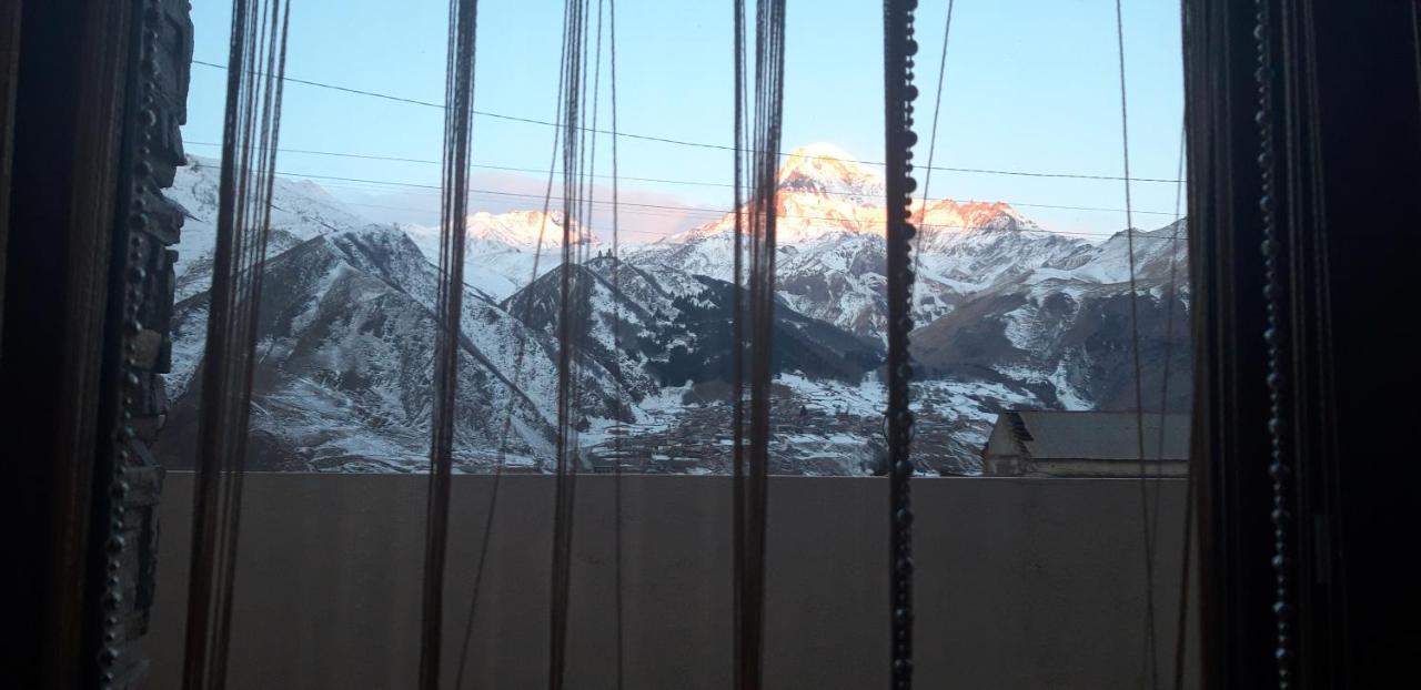 Hotel Iveria Kazbegi Eksteriør bilde